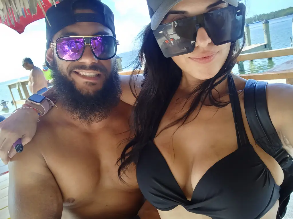 Alexander and Nicolle appear together again representing Marine Kings of Miami and boat repair Miami.