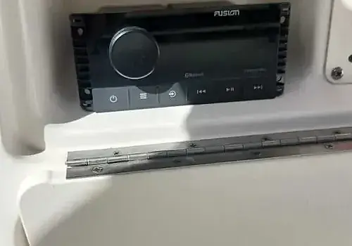  A car radio install reflects electrical work similar to marine electrical troubleshooting by Marine Kings of Miami.