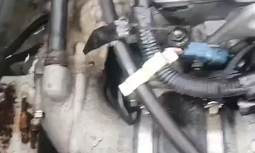  A damaged vehicle being repaired reflects diagnostic skills used by Marine Kings of Miami in boat repair Miami.